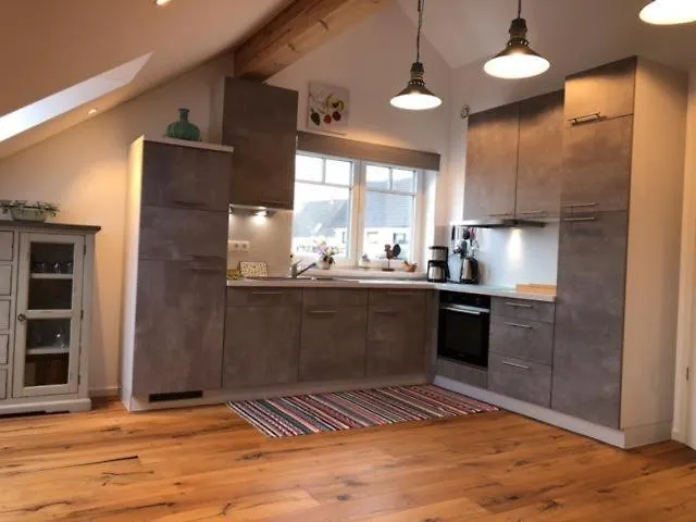 Fewoschwedenhaus Apartman *